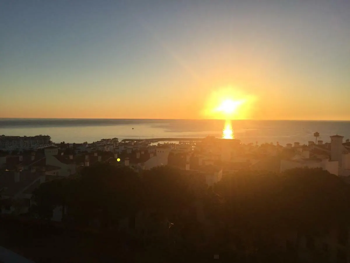 Duquesa Suite And Golf With A Spectacular Sea View Manilva Apartamento